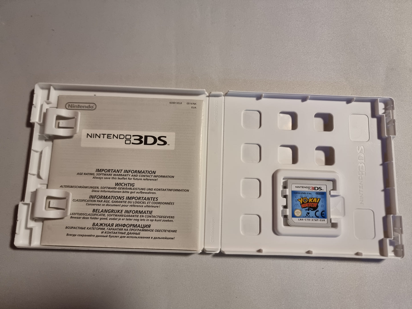 Nintendo 2DS & Yo-Kai Watch