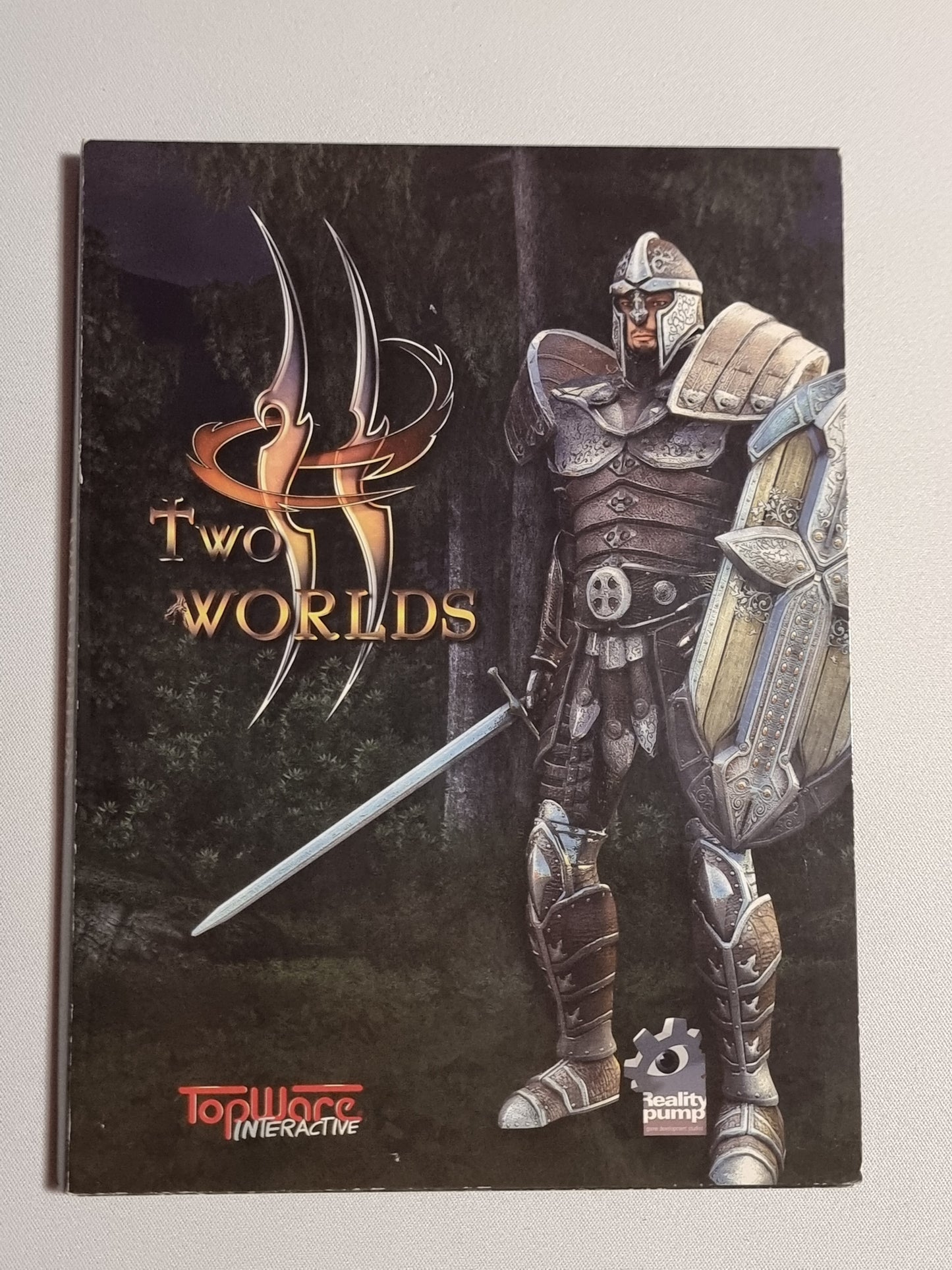 Two Worlds und Bonus DVD