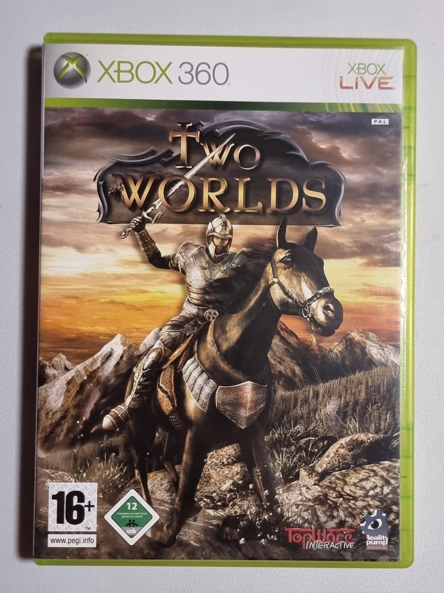 Two Worlds und Bonus DVD